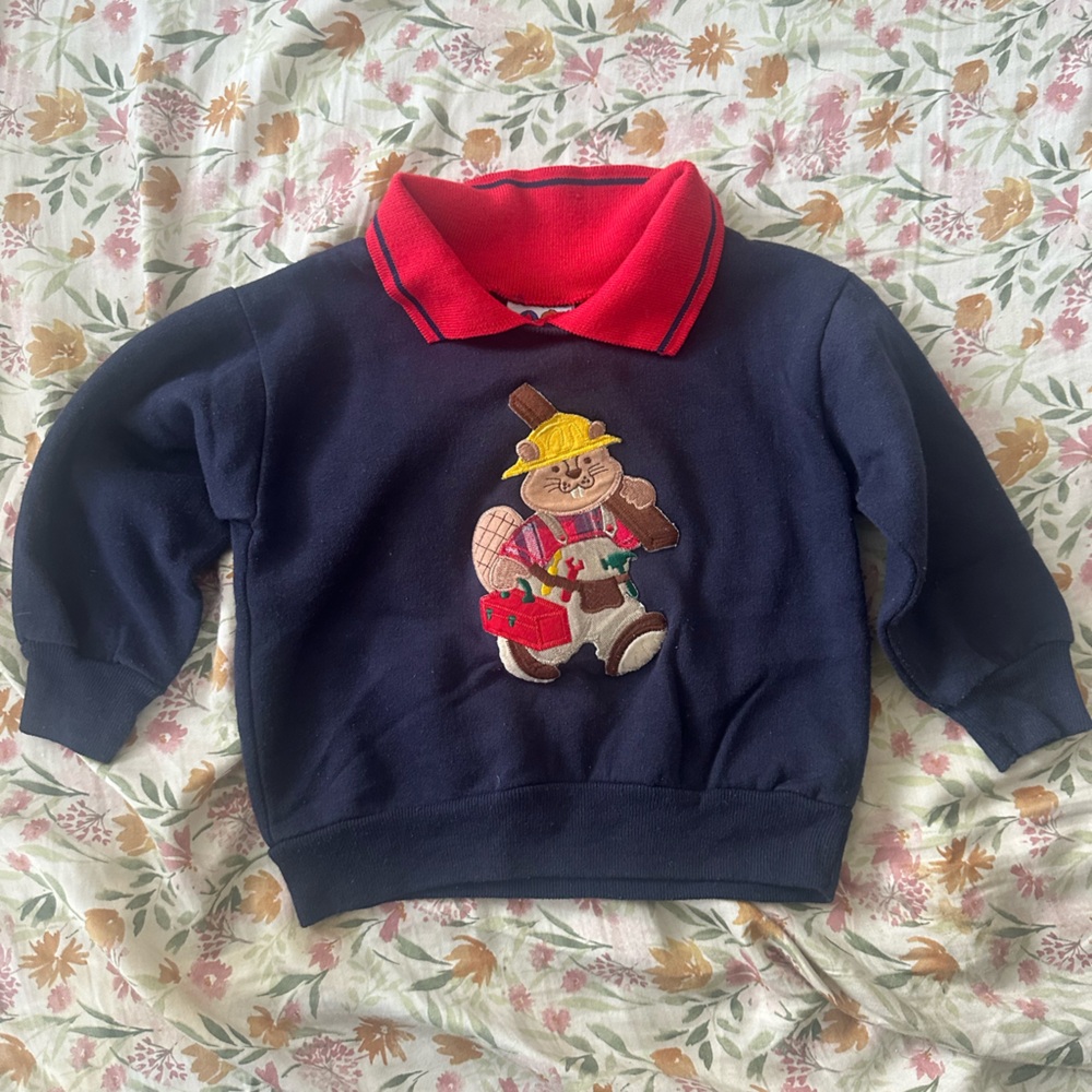 Vintage Pullover with Red collar and Cartoon Patch